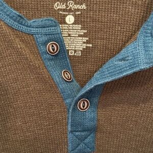 Mens Old Ranch Great Basin Henley, Size L. Color Brown.